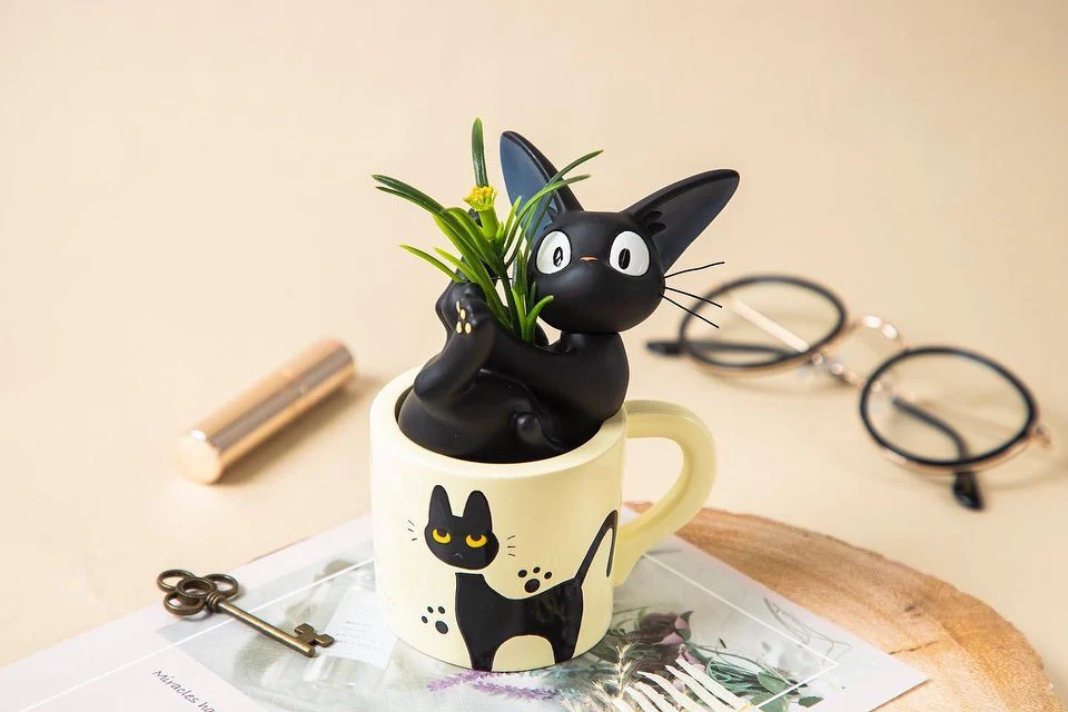 Official Ghibli Kikis Delivery Service Figure/Vase with Jiji Cat - Image 7