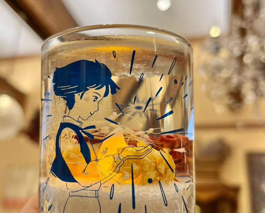 Official Ghibli Howl LED Aroma Wax Melt • Howls Moving Castle Gel Candle with Berry Scent, Fragrance, Dried Flowers - Image 6