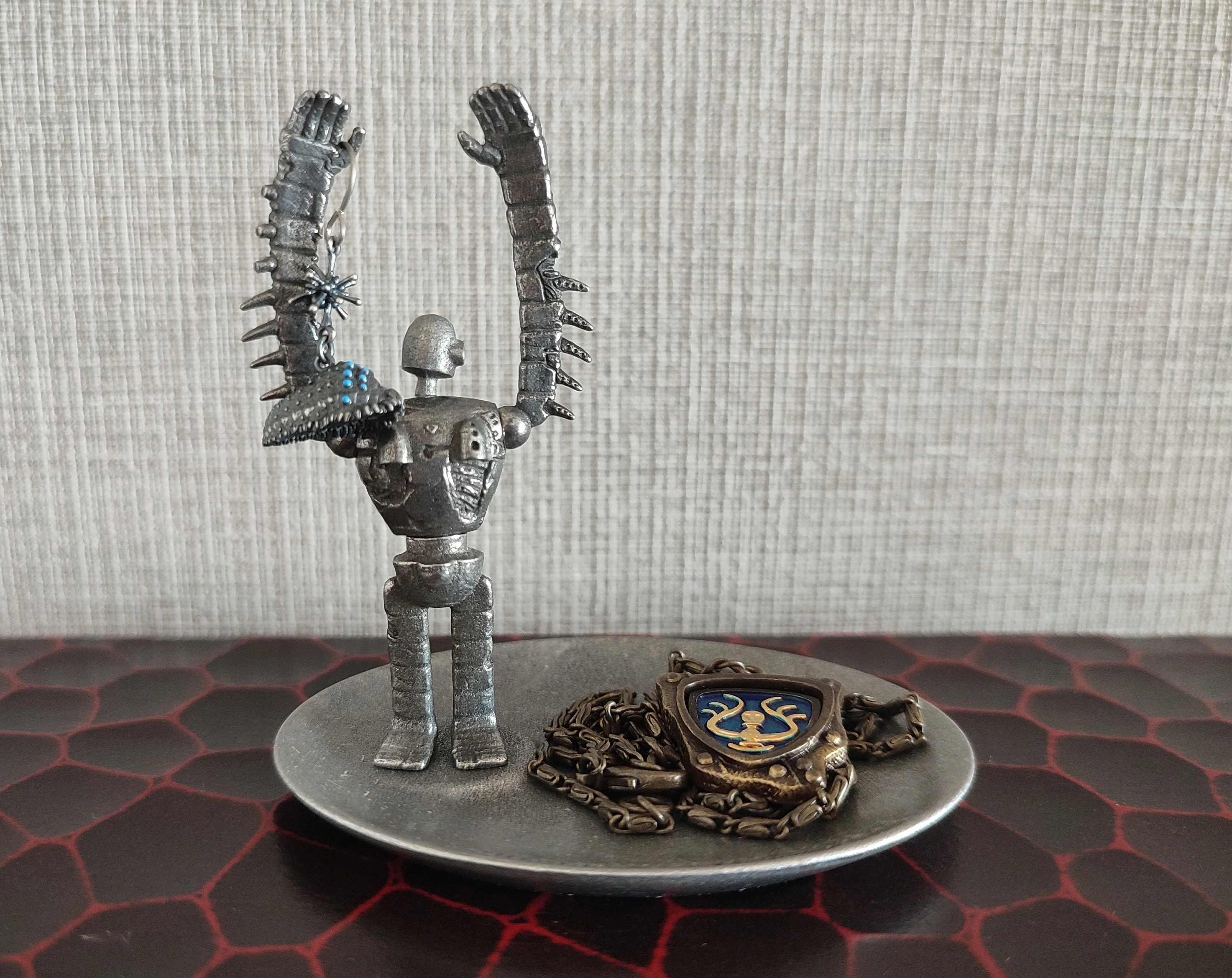 Official Ghibli Museum Laputa Metallic Figurine/Jewelry Stand • Robot Soldier Figure/Statue/Home Decor/Interior Diorama - Image 7