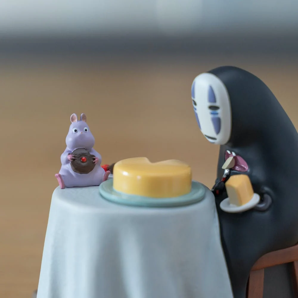 Official Ghibli No Face Figure/Accessory Case/Holder • Spirited Away Figurine/Statue/Replica/Interior Decor • Kaonashi - Image 3