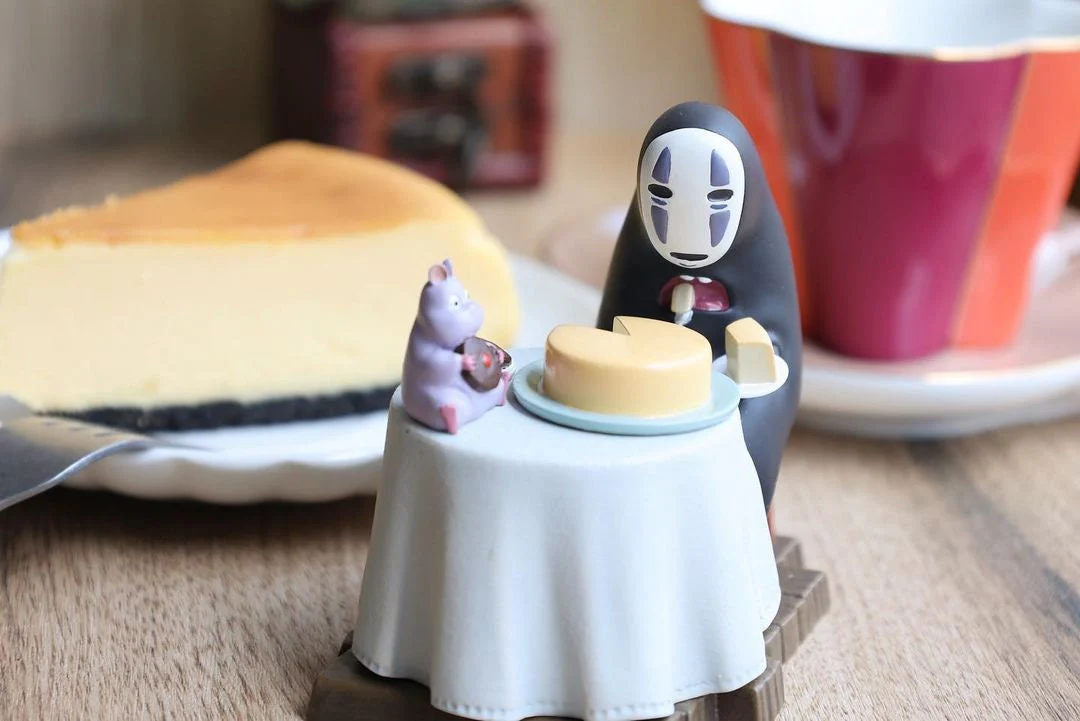 Official Ghibli No Face Figure/Accessory Case/Holder • Spirited Away Figurine/Statue/Replica/Interior Decor • Kaonashi - Image 7