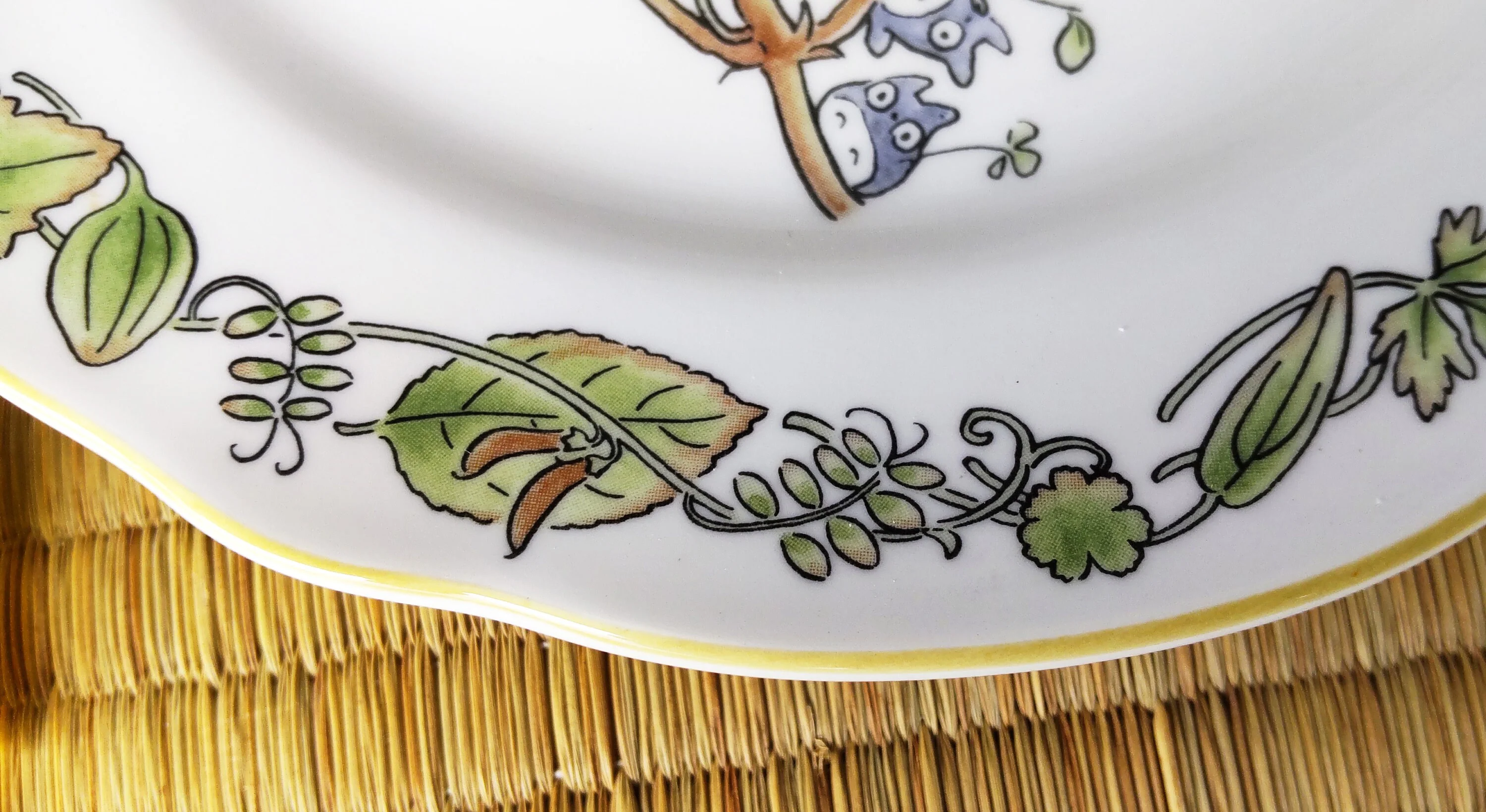 Official Ghibli Totoro 17cm Noritake Plate/Dish • Japanese Ceramic Appetizer/Dessert/Bread Plate • My Neighbor Totoro Tableware/Dinnerware - Image 5