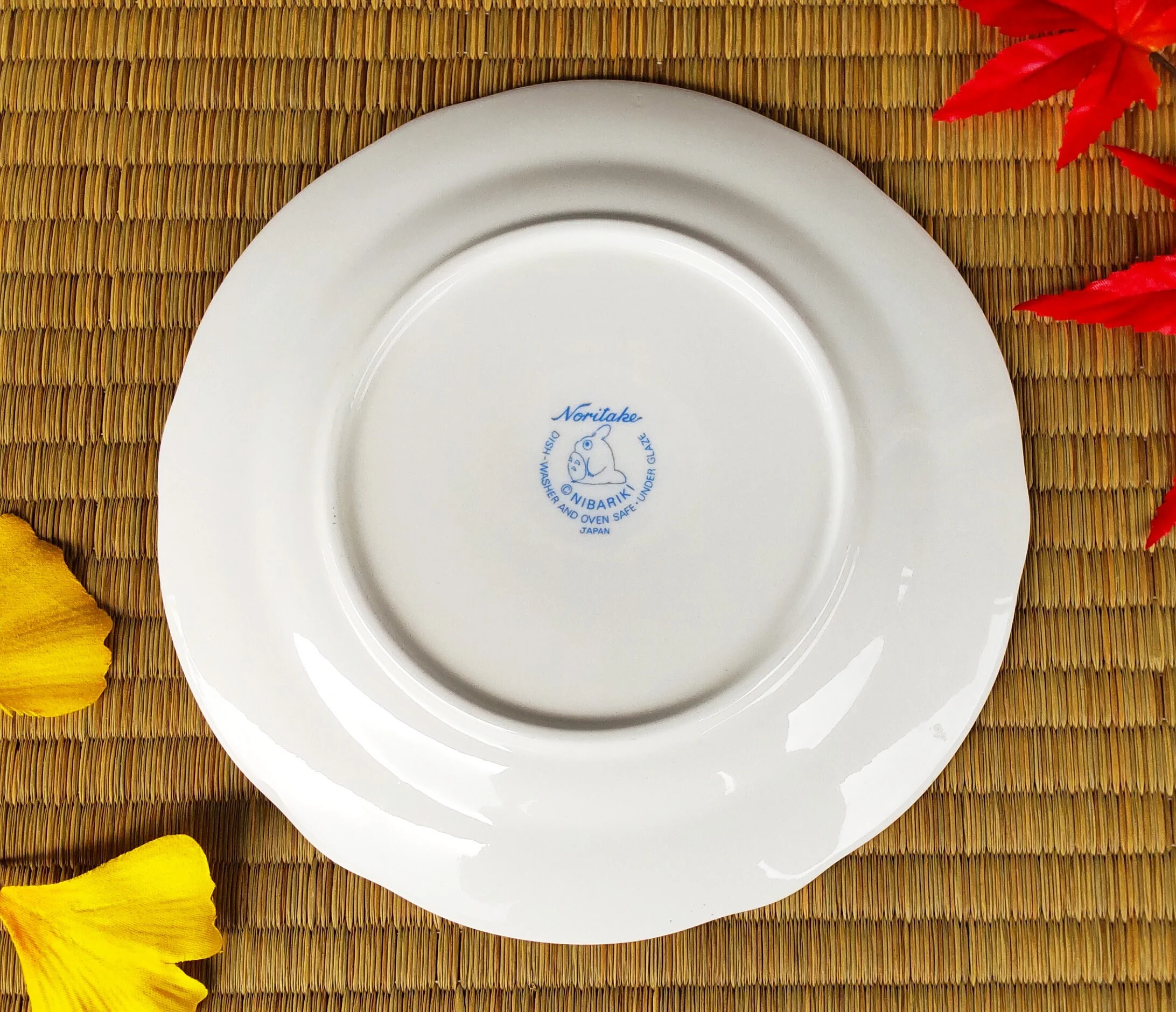 Official Ghibli Totoro 17cm Noritake Plate/Dish • Japanese Ceramic Appetizer/Dessert/Bread Plate • My Neighbor Totoro Tableware/Dinnerware - Image 6